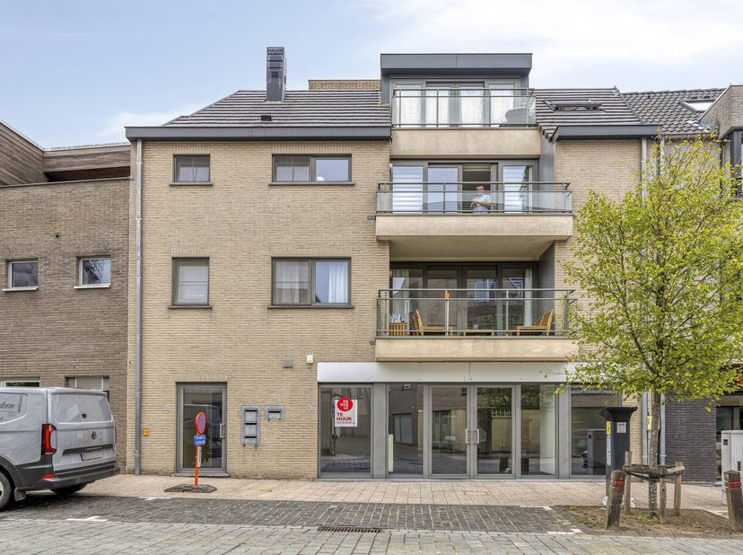 Bedrijfsvastgoed te huur in Lostraat 15,
                    9880 Aalter