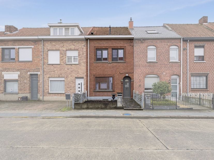 Huis te koop in ,
                    8530 Harelbeke