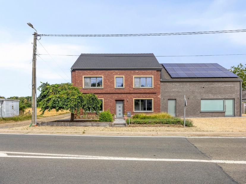 Huis te koop in Terheidse Hoek 4,
                    3221 Nieuwrode
