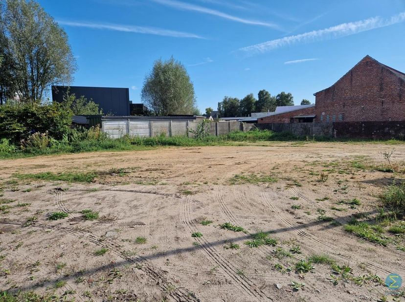Rustig gelegen bouwgrond voor open bebouwing in Voorheide - Arendonk.<br />
Dit bouwperceel ligt op een rustige locatie in Arendonk, op slechts 5 minu