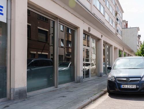                                         Usage mixte à vendre à Antwerpen, € 500.000
