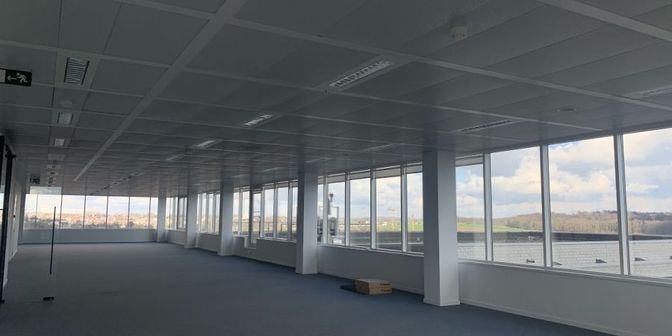 Bedrijfsvastgoed te huur in Avenue Charles-Quint 584, 1082 Sint-Agatha-Berchem