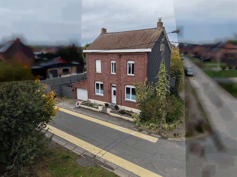 Huis te koop in Rue du Quesnoy 11,
                    7912 Saint-Sauveur