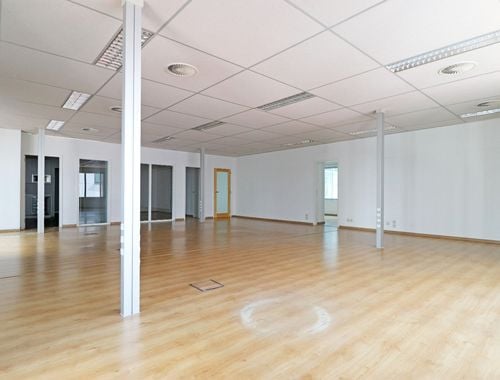                                         Kantoor te huur in Roeselare, € 1.200
