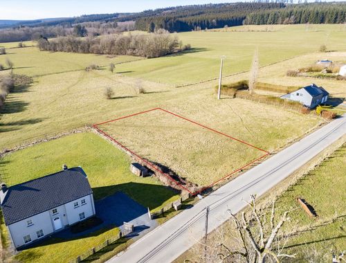                                         Bouwgrond te koop in Samrée, € 85.000
