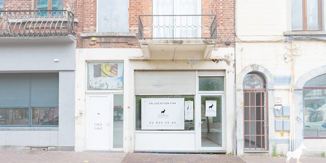 Bien professionnel à louer à 6000 Charleroi