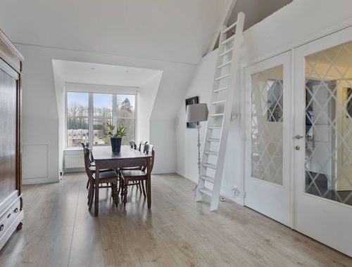                                         Bureaux avec habitation à vendre à Evergem, € 499.000

