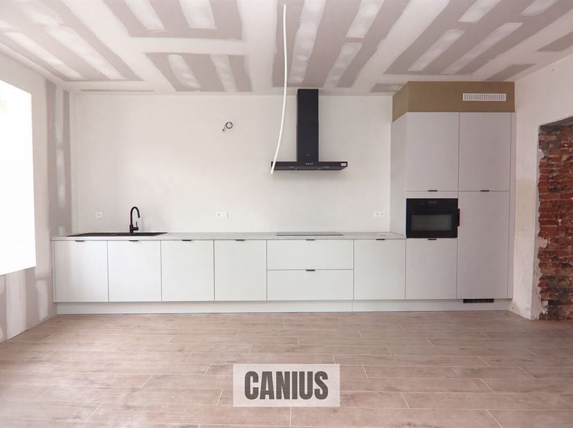 WONEN IN DE PAREL VAN HASPENGOUW<br />
Wonen in een unieke setting waar heden &amp; verleden elkaar ontmoeten!<br />
Overhof is een uitzonderlijk woonproj