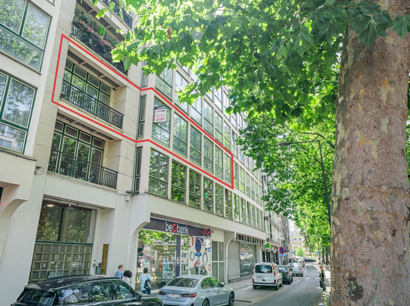 Appartement te koop in Boulevard Joseph Tirou 20,
                    6000 Charleroi