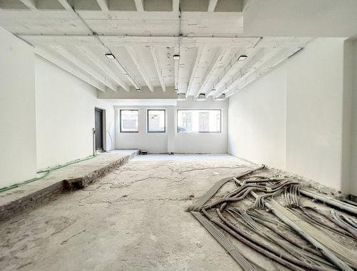                                         Kantoor te koop in Elsene, € 215.000
