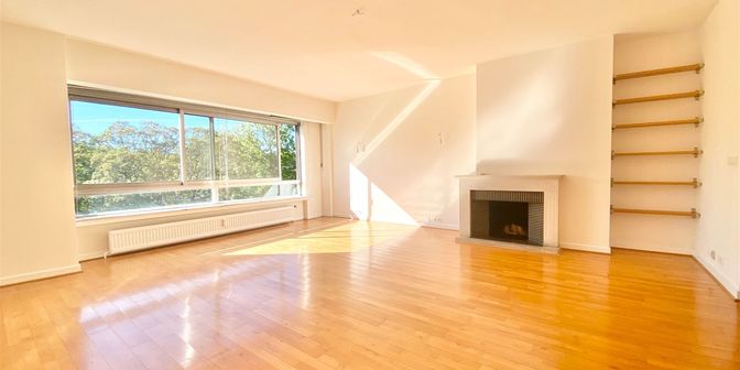 Appartement te huur in Avenue de la Renaissance 8 bus 14, 1000 Brussel