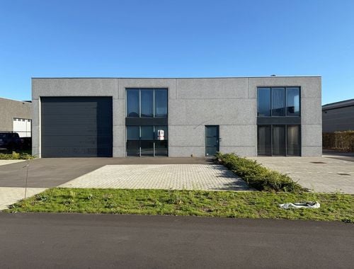                                         Bâtiment d’entreprise à louer à Maldegem, € 3.950

