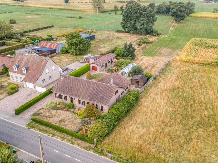 Huis te koop in Wilders 45,
                    2440 Geel