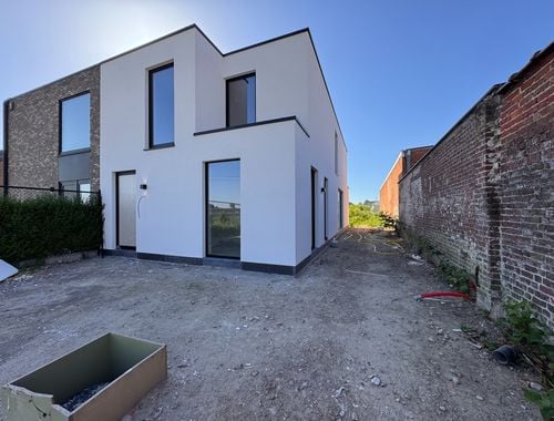                                         Woning te koop in Ardooie, € 470.000
