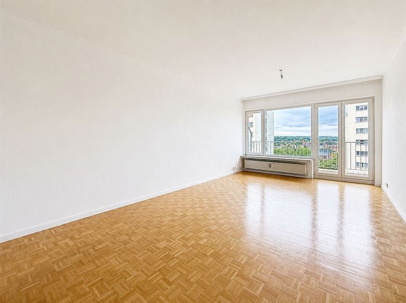 Vlakbij de chaussée d'Alsemberg - Prachtig appartement met 2 slaapkamers van +/- 95m² met 2 terrassen gelegen op de 5de verdieping van een gebouw van
