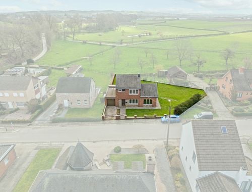                                         Maison unifamiliale à vendre à Fouron-le-Comte, € 429.000
