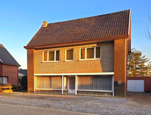                                         Maison unifamiliale à vendre à Lummen, € 250.000
