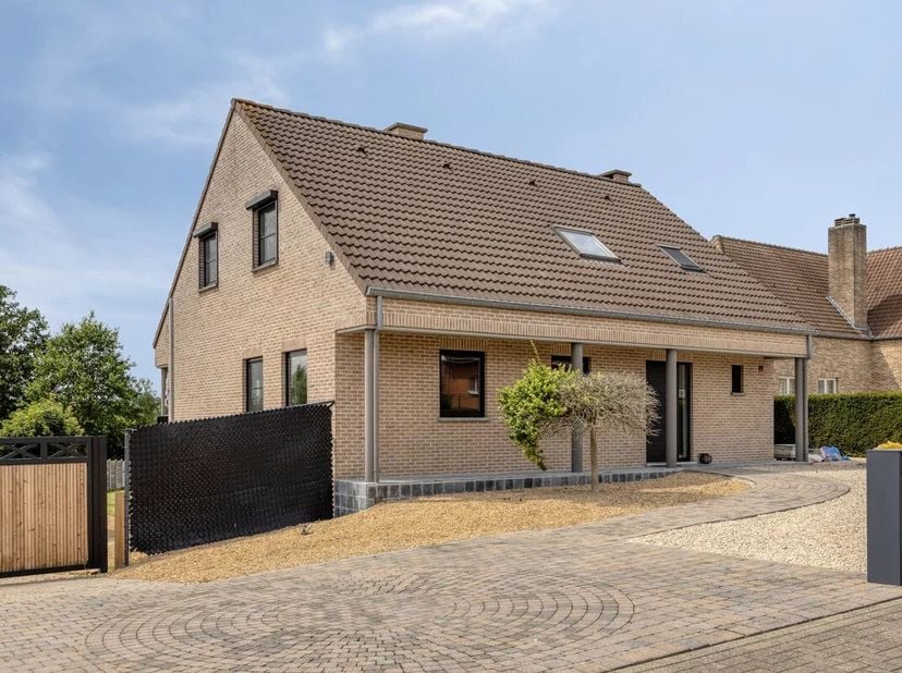 Maison à vendre
                    à 3700 Henis