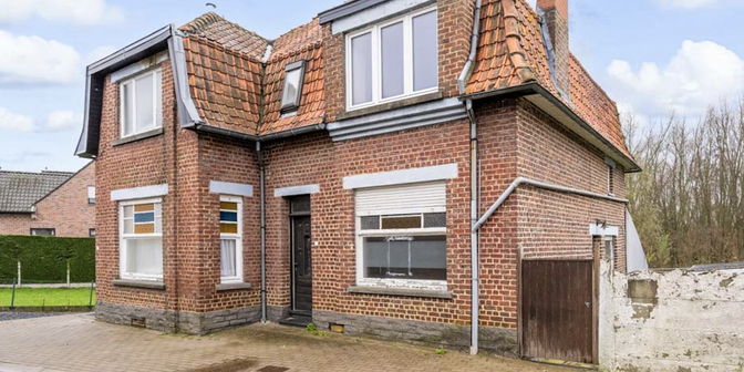 Huis te koop in Vloerzegemstraat 14/16, 9506 Smeerebbe-Vloerzegem