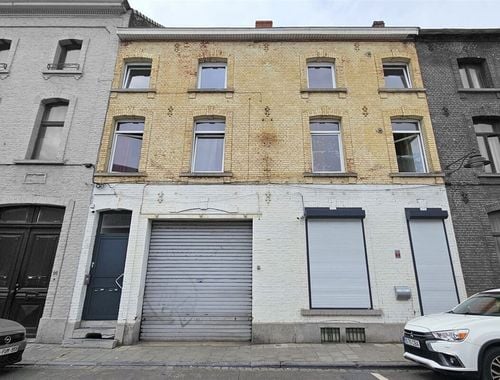                                         Usage mixte à vendre à Mons, € 500.000
