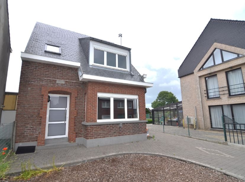 Maison à louer
                    à 9450 Haaltert