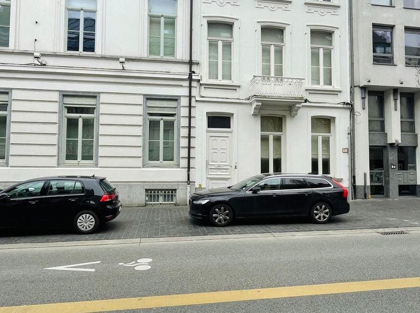 Appartement à louer
                    à 9300 Aalst