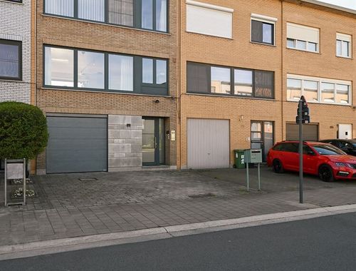                                         Bel-étage te koop in Hoevenen, € 350.000
