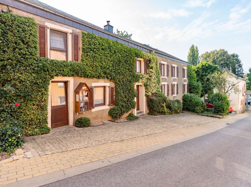 Huis te koop in Rue Saint-Denis 4,
                    6700 Toernich