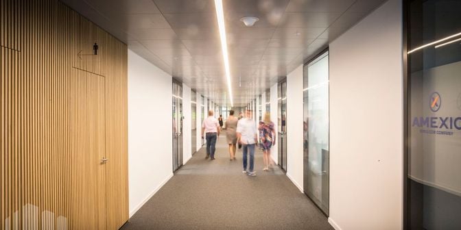 Bedrijfsvastgoed te huur in Esplanada 1, 1020 Laken