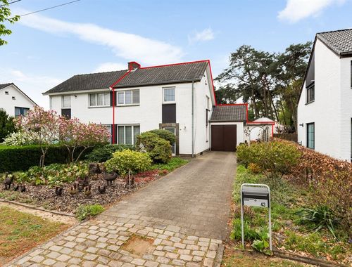                                         Maison unifamiliale à vendre à Lille, € 299.000
