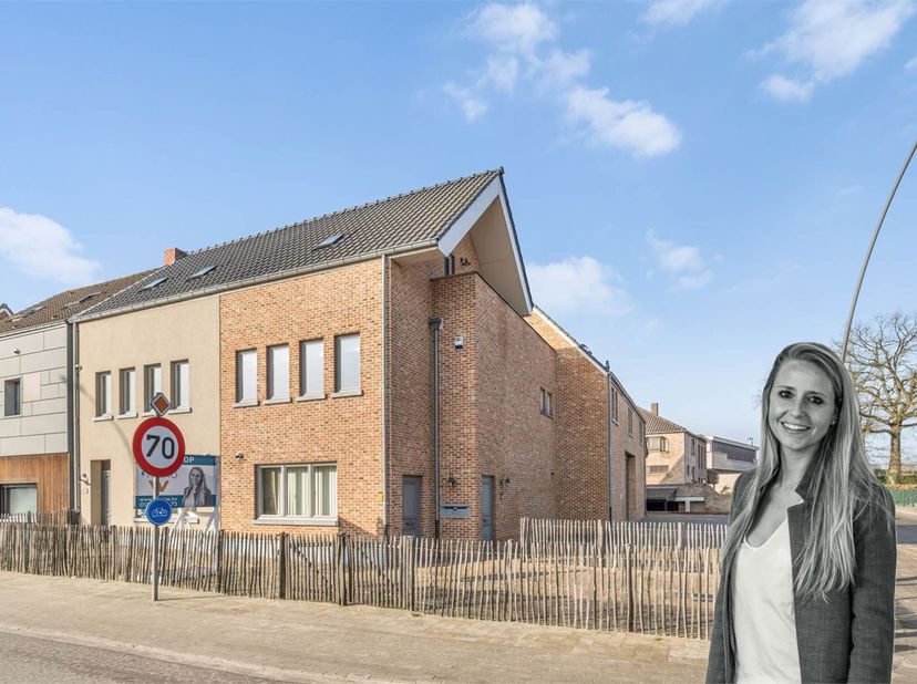 KARAKTERVOL WONEN MET LANDELIJKE ELEGANTIE IN HOUTHALEN-HELCHTEREN.Dit instapklaar appartement is een plaats waar luxe, rust en comfort samenkomen. Bo