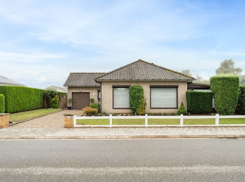 Huis te koop in Leeuwerikenlaan 2,
                    9060 Zelzate