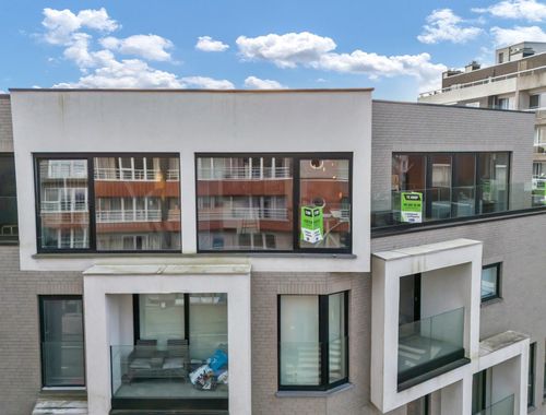                                         Penthouse te huur in Deinze, € 920
