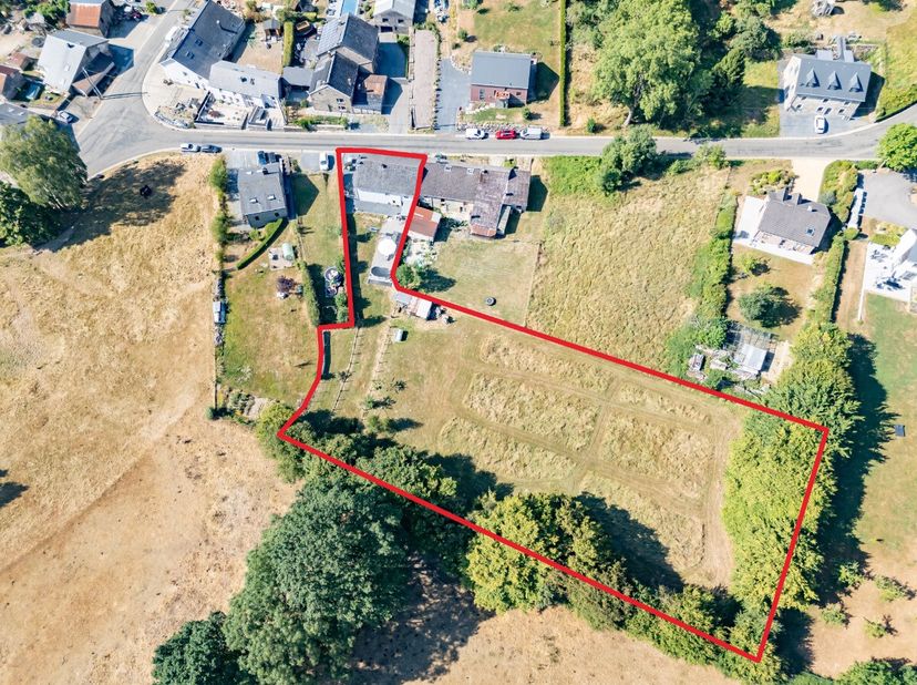 Huis te koop in Dinez 42,
                    6661 Mont