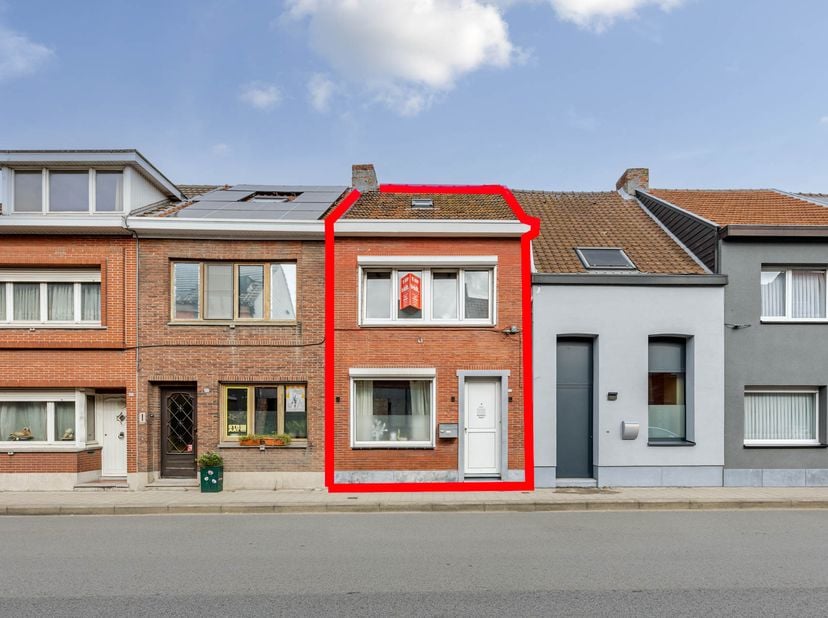 Huis te koop in Steenweg op Oosthoven 225,
                    2300 Turnhout