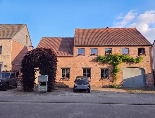                                         Woning te koop in Stekene, € 550.000
