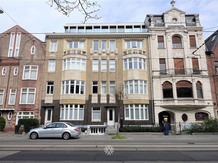 GENT - Prinses Clementinalaan 112: Op zoek naar een vernieuwbouw appartement op wandelafstand van het station te huur in Gent? Dan is dit pand mogelij