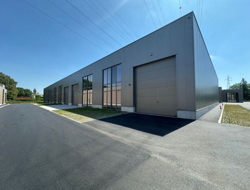                                         Bâtiment d’entreprise à vendre à Wevelgem, € 299.574
