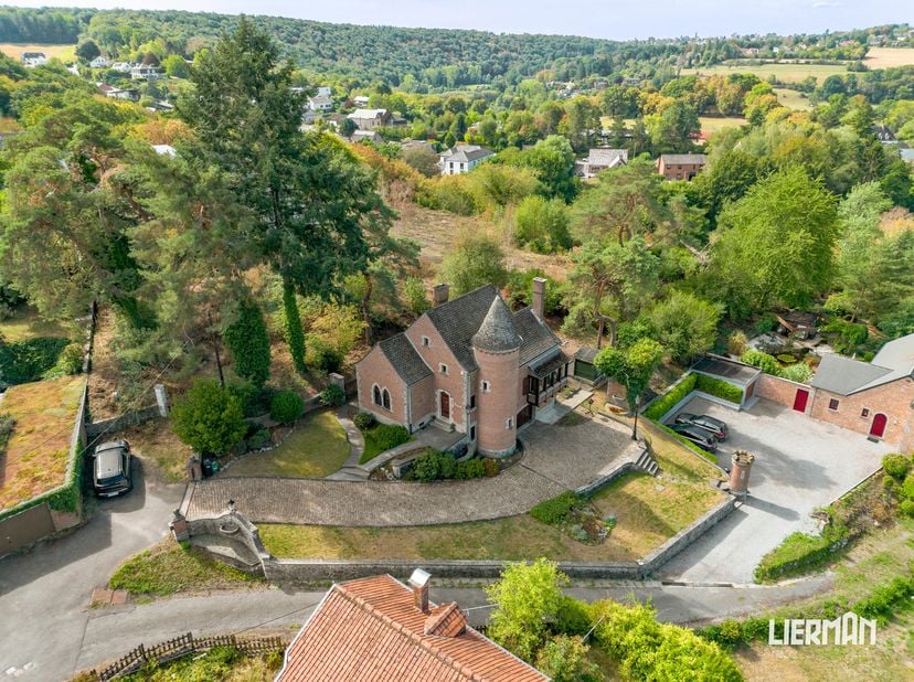 Maison à vendre à Rue François Vandamme 88,
                    6120 Jamioulx