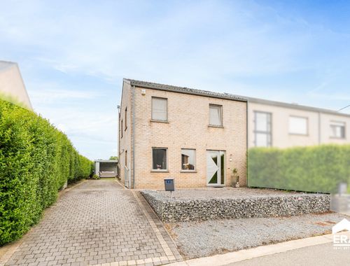                                         Maison à vendre à Sint-Joris-Winge, € 375.000
