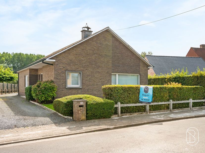 Huis te koop in Molenstraat 101,
                    9690 Berchem