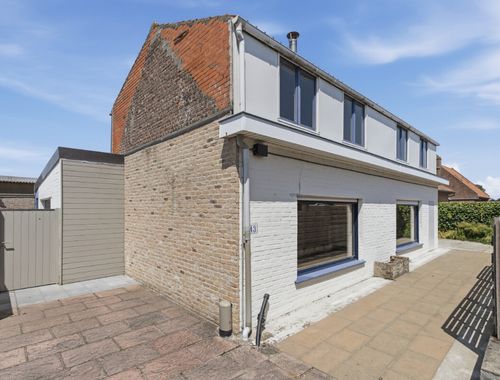                                         Woning te koop in Stavele, € 180.000
