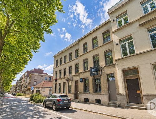                                         Appartementsgebouw te koop in Tournai, € 270.000
