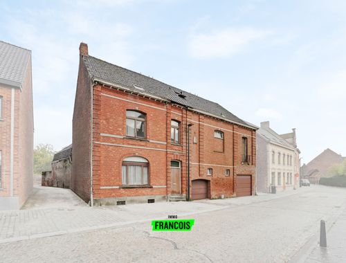                                         Koppelwoning te koop in Reningelst, € 215.000
