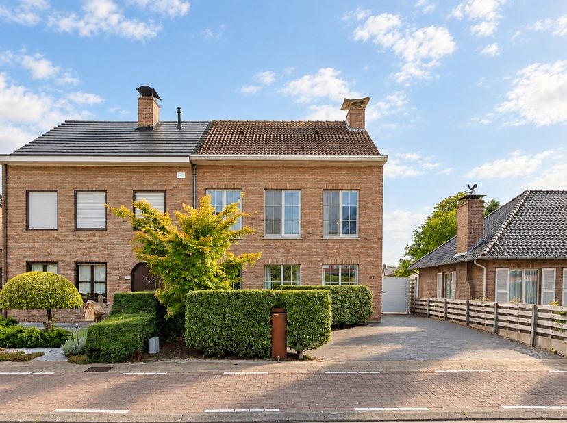 Huis te koop in Stenenkruis 12,
                    2160 Wommelgem