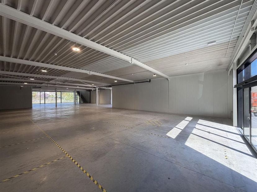 Bien professionnel à louer
                    à 2200 Herentals