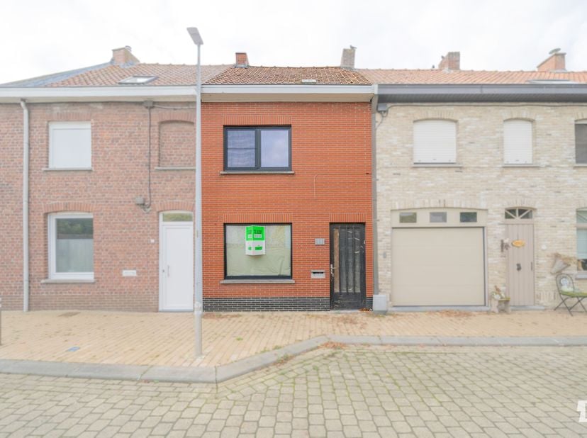 Maison à vendre à Kerkhofstraat 11,
                    8940 Geluwe