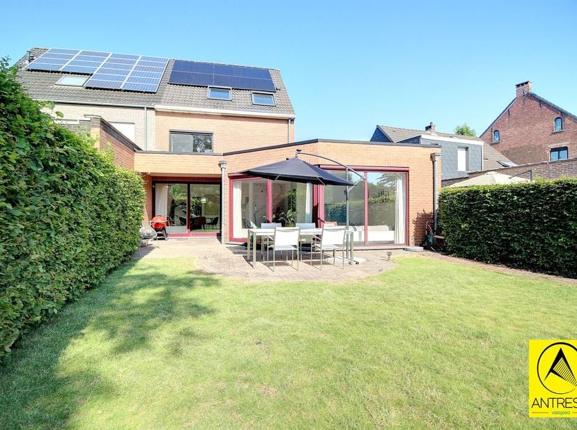 Maison à vendre
                    à 2540 Hove