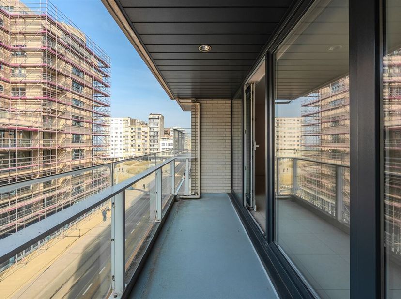Vous recherchez un appartement confortable et prêt à être emménagé en bord de mer ? Cet appartement lumineux de la résidence Mid's Azur, très bien ent