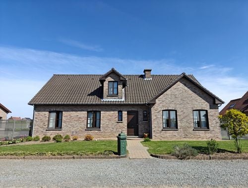                                         Maison à vendre à Dilsen-Stokkem, € 495.000

